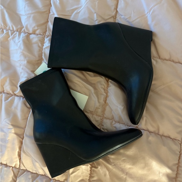 a new day Black Wedge Boots - Picture 1 of 4